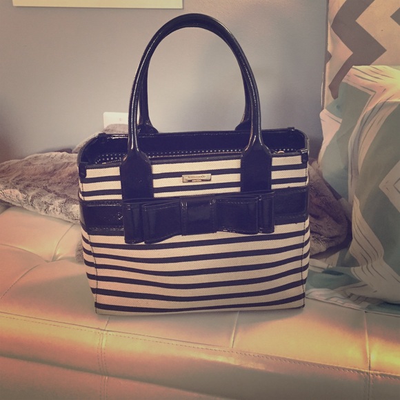 Kate spade patent leather and material tote