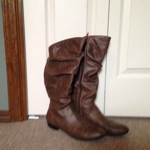 Brown boots