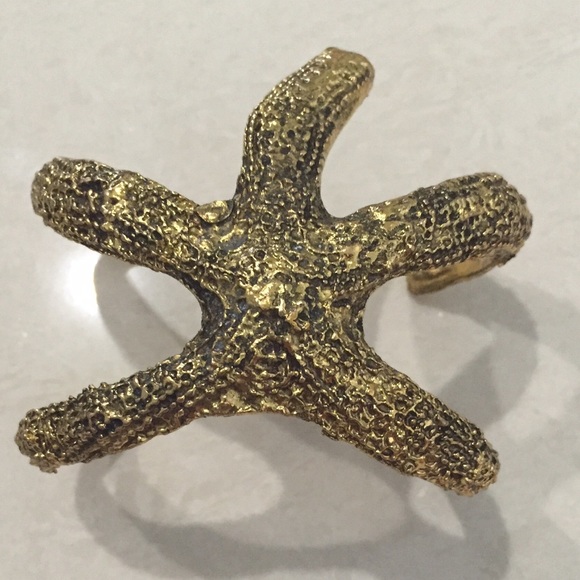 Gold starfish cuff