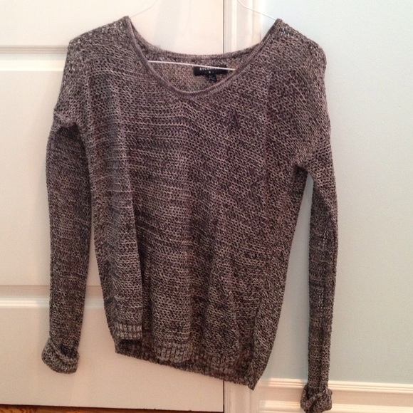 Gray long sleeve sweater