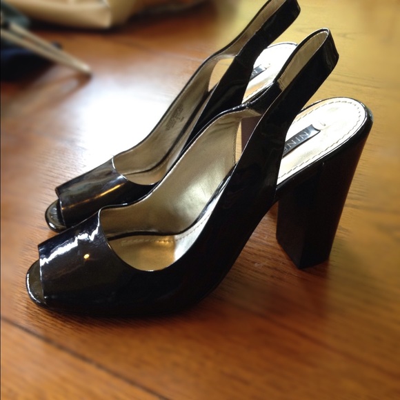 Nine West Glossy Black Leather Sling Back Heels