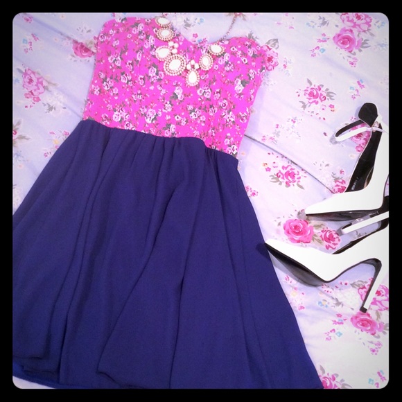 Sweetheart tube top dress.