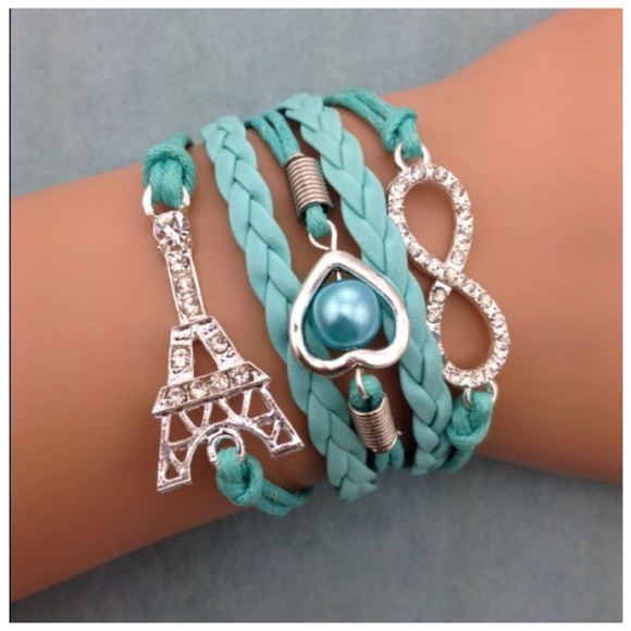 Fashion Jewelry - Baby Blue Eiffel Tower💥3 left