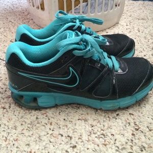 Women's Nike Reax size 8 HARDLY WORN