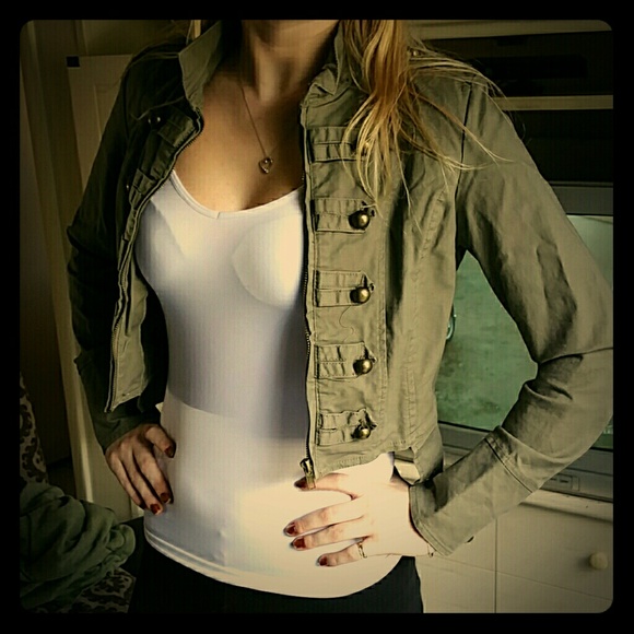 Cropped army jacket