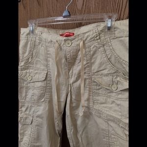 Unionbay khaki capris
