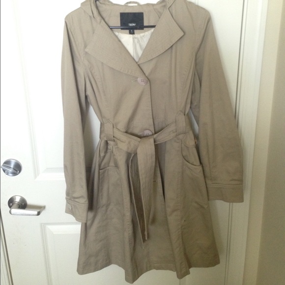 Small Mossino Trench Coat (Target)