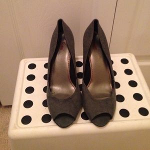 Jean material open toed heels