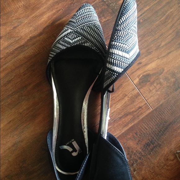 SOLD on Vinted⚠️ - Picture 2 of 3