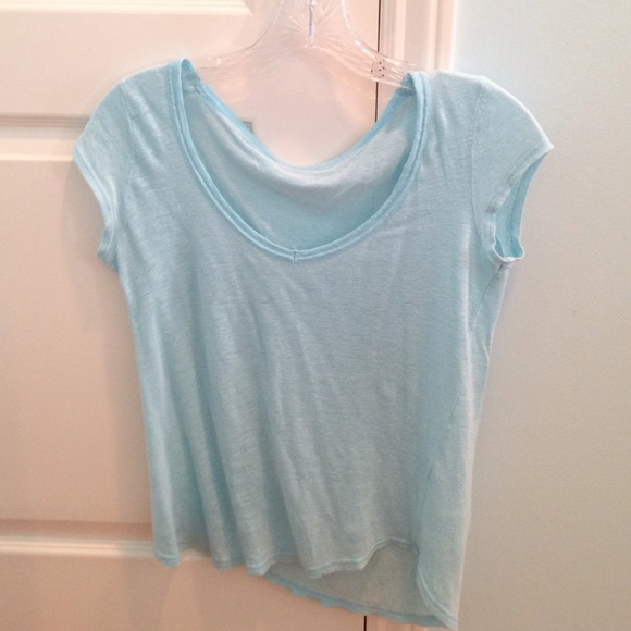 Madewell blue v neck also have in dark blue!