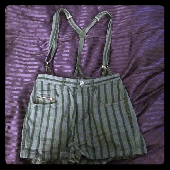 Super cute shorts with suspenders !