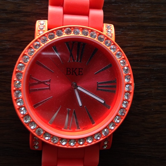 CLOSET CLOSING BKE Neon Watch