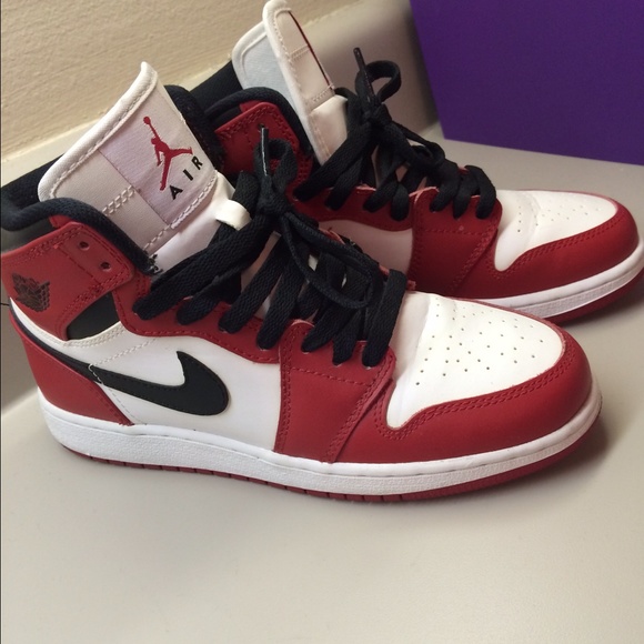 Jordan 1 "Chicago 1s"