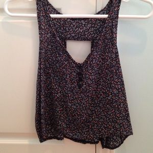 Brandy melville Cute flower tank