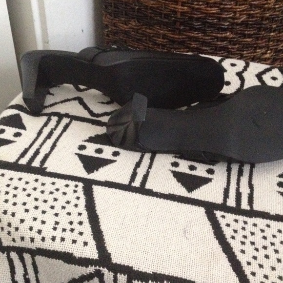 Ladies mules - Picture 3 of 3