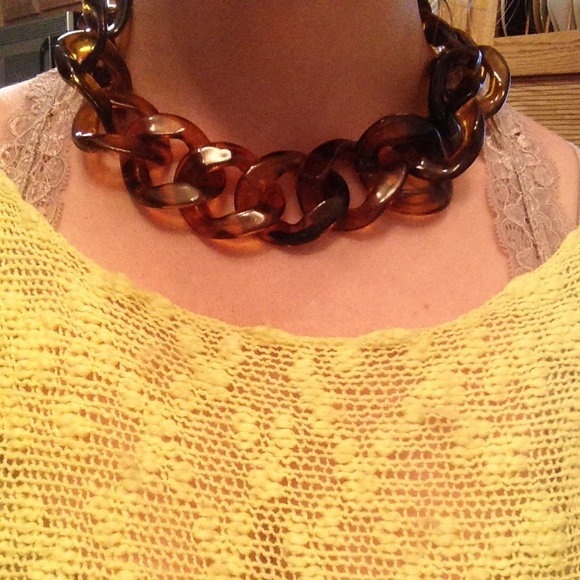 Tortoise shell link necklace - Picture 2 of 2