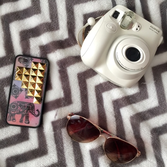 Gold Studded Henna Wildflower Case