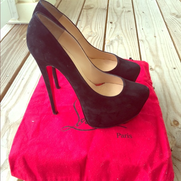 Christian Louboutin. SOLD❗️❗️❗️❗️