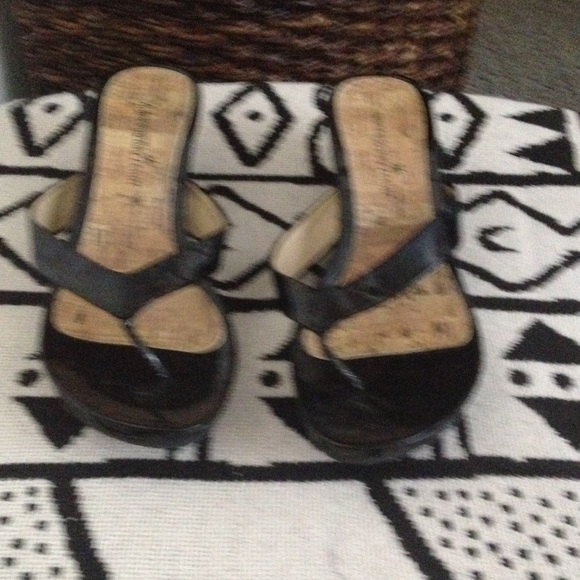 Ladies sandals - Picture 1 of 3