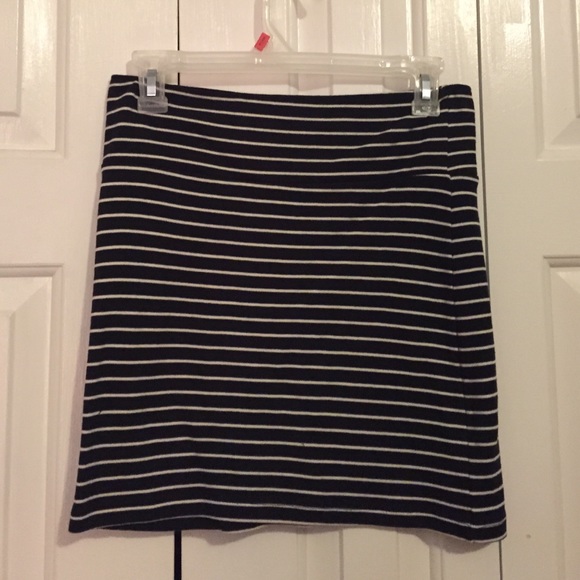 Striped pencil skirt, size large