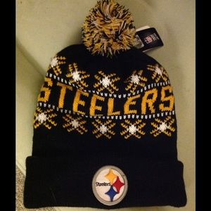 Steelers Beanie with Pom