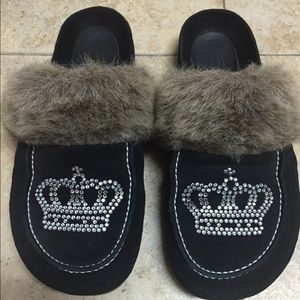 Juicy Couture Size 7/8 Slippers/Slides