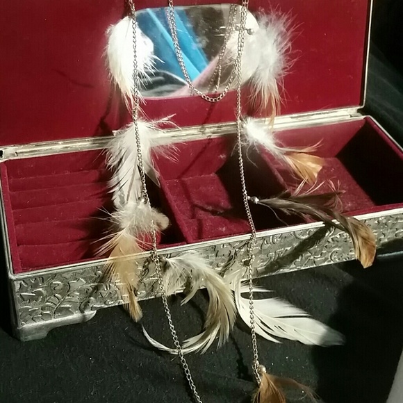 Long feather necklace