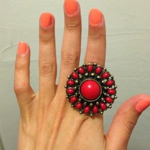 Super cute accent ring!❤️💋