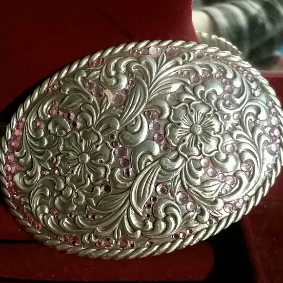Glitzy pink belt buckle