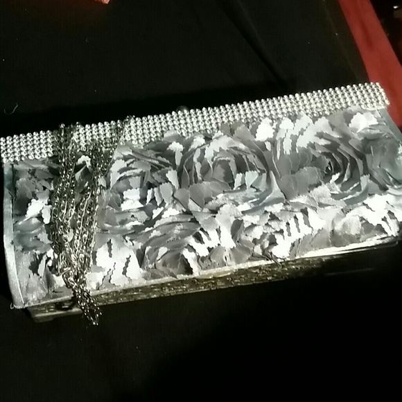 Silver fancy clutch - Picture 1 of 1