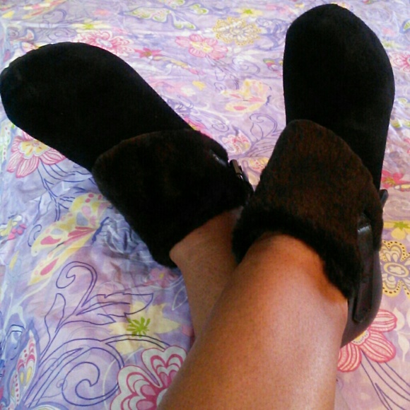 Guess Booties - Picture 3 of 4