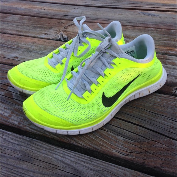 Nike Shoes - Nike Free 3.0