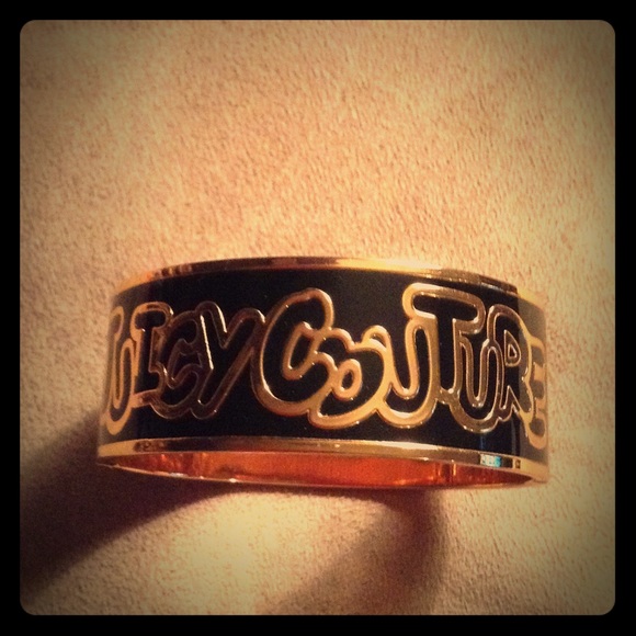 NWOT Juicy couture graffiti  bangle