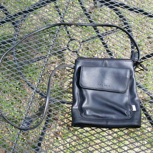 3/$15 - Nine West Black Cross Body Bag