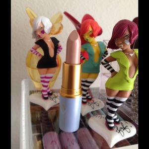 MAC Royal Ball lipstick only. TRADE