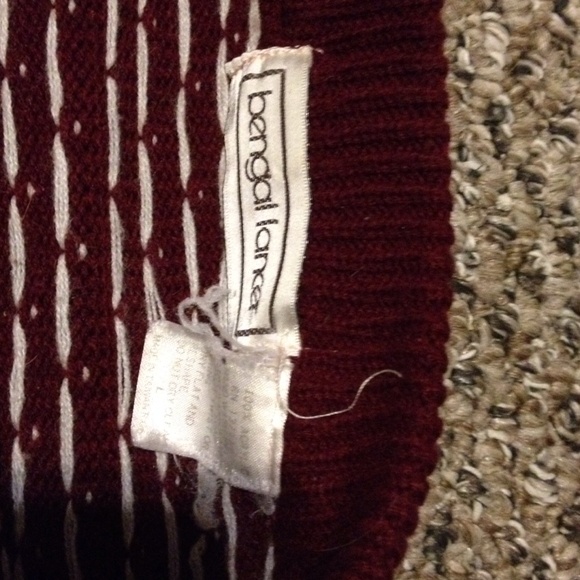 Sweater - Picture 2 of 3