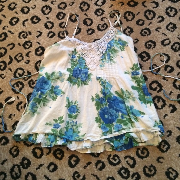 Sold in a bundle!