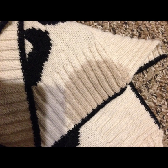 Sweater!! - Picture 4 of 4