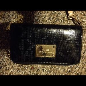 IN TRADE PROCESS DO NOT BUY