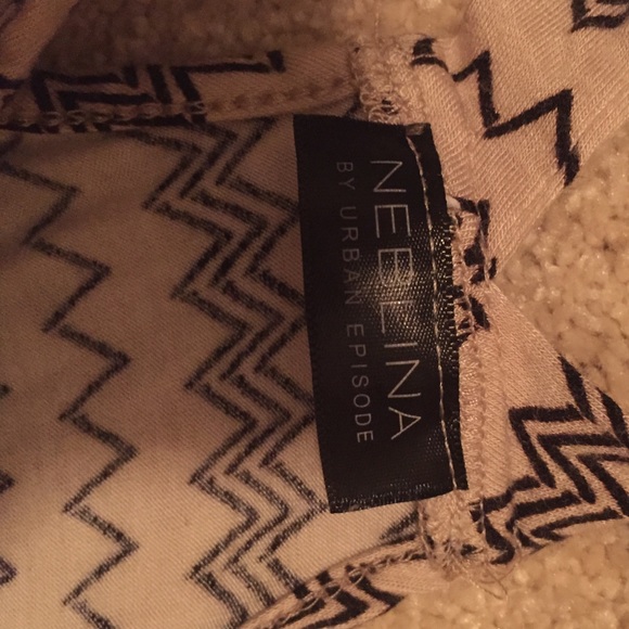 Chevron razor back top. Can fit small or Xsmall - Picture 3 of 3