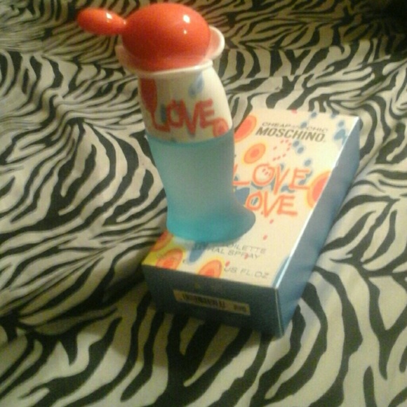 1fl oz moschino perfume