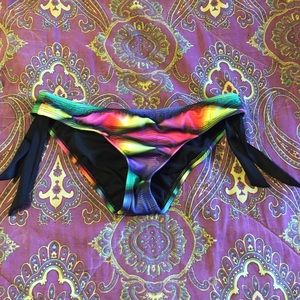 🎀 Buy one get one free!