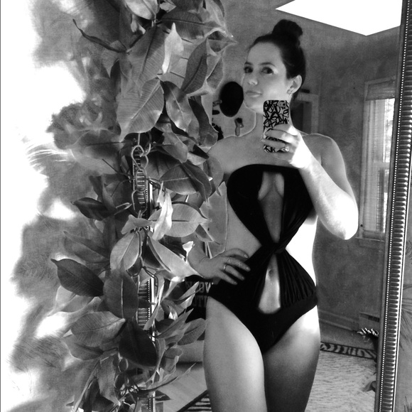 2014 Mint-Swim Bianca Suit (Black)  Sz. SML - Picture 2 of 3