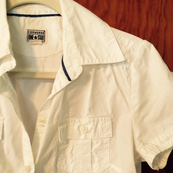 Short-sleeve Button-up Shirt
