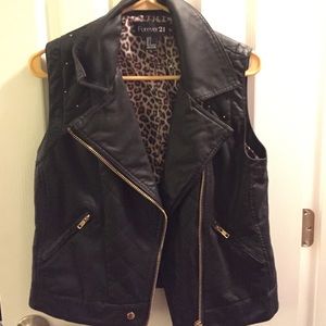 Leather vest NWOT