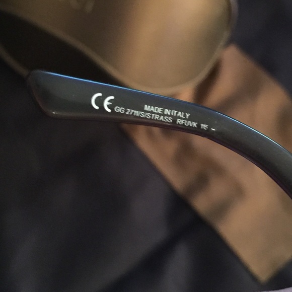 ❗️SOLD❗️GUCCI - Picture 3 of 4