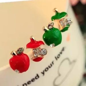 Apple earrings. 🍎🍏red & green