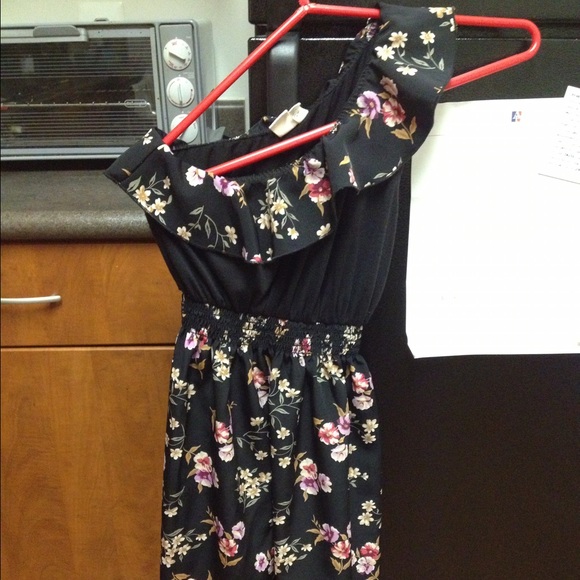 One shoulder black flower Urban Renewal Dress - Picture 1 of 2