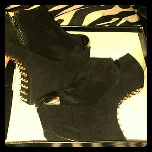 bucco~ Invisible heels