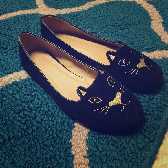 Cat Flats
